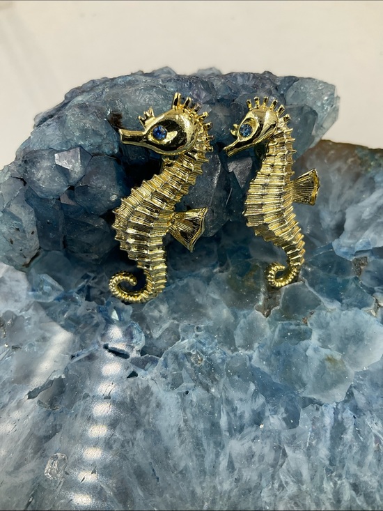 Jewelry - Two Exquisite Gold Seahorse Brooches With Blue Eyes